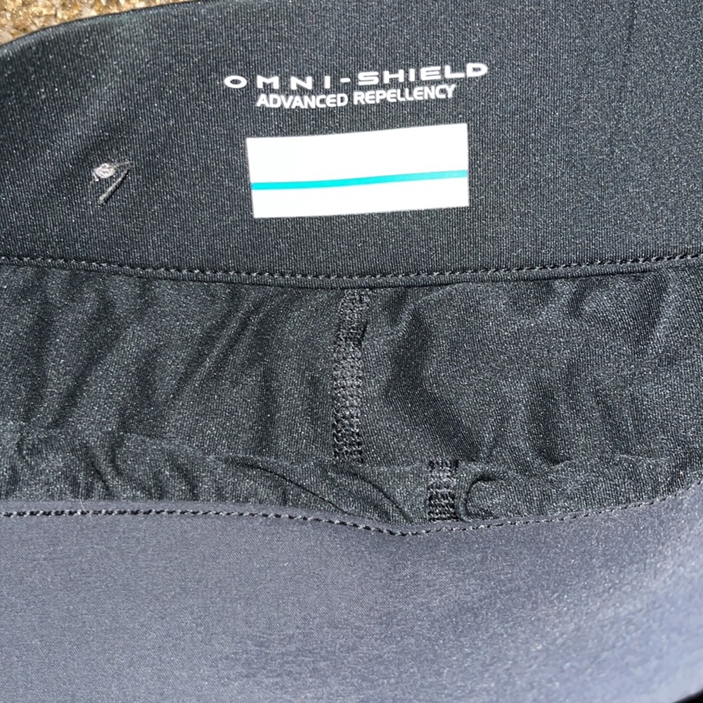 Columbia | Anytime Casual City Black Skort Large - Picture 3 of 4